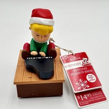 2011 Hallmark Wireless Peanuts Band Schroeder Piano Music & Moves Christmas NWT picture