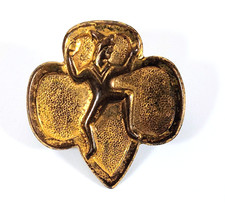 Vintage Girl Scout Pin WW II Pressed Metal Brownie Membership Pin 1940s picture