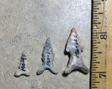 From collectors estate-Three very small arrowheads/bird-points-Found in Missouri picture