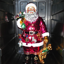 Heavy Santa Claus Sculpture 21 Inch Tall And 15 Inches Wide. Very detailed picture