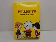 SUPER7 EXCLUSIVE SDCC CHARLIE BROWN PEANUTS TRADING CARD WAX BOX 24 PACKS YELLOW picture