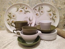 Vintage 20 Piece Melamine Dishes Misc Daisy & Avocado Lot - Allied Chemicals picture