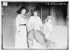 Photo:E.E. McCall Family Portrait 1910s 4 People picture