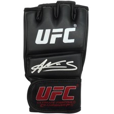 Amanda Nunes Autographed UFC Glove - JSA picture