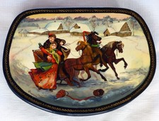 Vintage Hand-painted Russian Fedoskino lacquer box, 