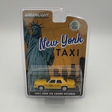 GreenLight Collectibles New York Taxi 1991 Ford LTD Crown Victoria Diecast Car picture