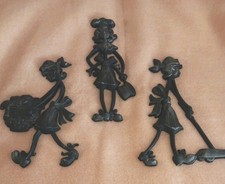 Vtg Sexton 1971 Metal Wall Plaques Women Cooking Vacuuming Laundry picture