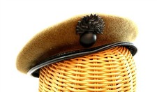 Vintage British GRENADIER GUARDS Infantry Regiment BERET CAP size 7 3/8 ~ 59 picture