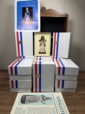 US Historical Society Great American Women 12 Doll Set Boxes COA Display Shelf picture