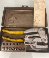 Vintage Roper Whitney No 5 JR Hand Punch Complete Set in Original Metal Case picture