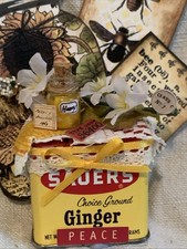 Primitive Bee Thanksgiving Fall Display On Vintage Sauers Spice Tin 4x6” picture