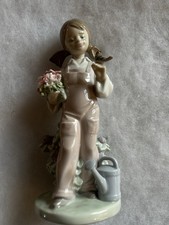 LLADRO DAISA 1983 Hand Made in Spain GIRL with Bird Flowers 7.2