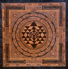OIL VARNISHED SHRI YANTRA NEWARI PAUBHA MASTERPIECE THANGKA PAINTING picture