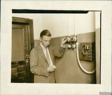 1925 Tech Will Switch Off Lights For Taxi Driver Fear Test Science Photo 5x7 picture