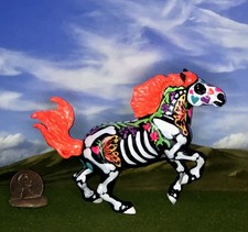 OOAK Breyer cm Custom Stablemate Horse *Augustas Glossy Sugar Skull * picture