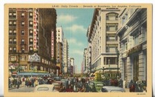 VTG Postcard -Daily Crowds, Traffic 7th at Broadway - Los Angeles, California picture