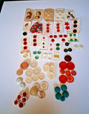 1 LOT OF VINTAGE BOTTONS ON ORIGINAL CARDS + LOOSE AND MATCHING SETS picture