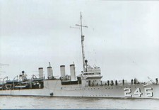 WW II Usa Photo --- Destroyer  USS Reuben James -- First Ship Sunk By U-Boat 552 picture