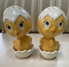 Vintage Ceramic Chick in Eggshell Salt & Pepper Shakers Set of 2 Yellow/White picture
