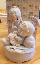 RARE Precious Moments 1982 SILENT KNIGHT #E-5642 Musical Tune Silent Night Angel picture