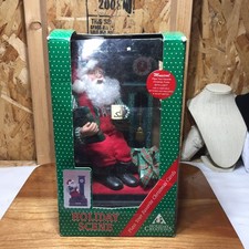 NEW VTG 1993 Holiday Creations Musical Holiday Scene Santa Figurine Plays Music picture