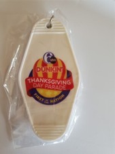 *L@@K* RARE  6ABC DUNKIN Thanksgiving Day Parade KEYCHAIN  picture