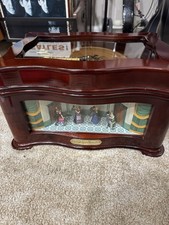 NEW 2002 Mr. Christmas Animated Holiday Symphonium Music Box w/ 16 records. picture