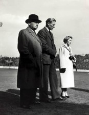 1956 Manchester City Goalkeeper Bert Trautman At The Maine Road Old Photo picture
