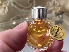 Couer joie Nina Ricci vintage mini heart bottle perfume with tag and box. picture