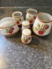 VINTAGE ALCO INDUSTRIES CRANBURY POTTERY COUNTRY APPLE SET 6 PIECES KITCHEN SET picture