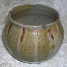 Vintage 1979 Kaye Round Gray Pink Drip Stoneware Art Pottery Jardiniere Planter picture