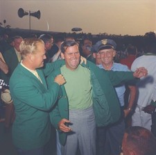 Gay Brewer presented green jacket after 1967 Masters Tournament Au- Old Photo picture