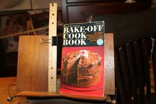 Vintage 1967 Pillsbury Bake-Off Cook Book  picture