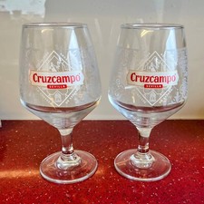 2x Cruzcampo Pint Chalice Glasses Brand New M24 Free Postage picture