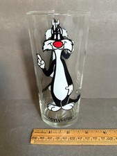 1973 SYLVESTER LOONEY TUNES PEPSI COLLECTOR SERIES ADVERTISING GLASS CUP TUMBLER picture