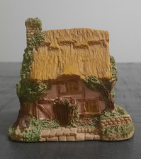 Vintage British Heritage Collection Lark Cottage Figurine Bernard Pearson picture