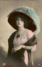 Beautiful Belle Époque Woman, Large Hat – Vintage Postcard picture