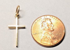 VINTAGE 10K YELLOW GOLD CROSS CHARM PENDANT SIGNED HALLMARKED 10K picture