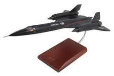 USAF Lockheed SR-71 Blackbird Desk Display Supersonic Model 1/72 SC Airplane picture