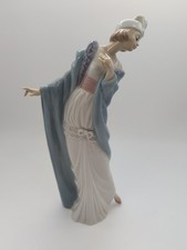 Lladro 5193 The Flirt Porcelain Figurine Lady Cloche Hat 10