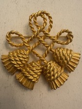 Vintage Matte Gold Tone Celtic Rope Knot Scottish Thistle Tassel Brooch Pin picture