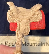 Schleich Western Saddle  & Bridle: Model Horse Tack Tan Patina/  RED Blanket NEW picture