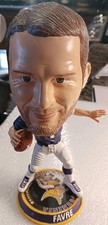 Brett Favre Minnesota Vikings Bobblehead forever Collectibles legends of field picture