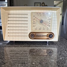 antique stewart warner vintage Bakelite  tube radio Tested picture