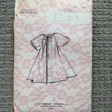 Vtg. Dolores of St. Paul Original Vonna Peignoir Gown Pattern 6917 uncut 1969 M picture