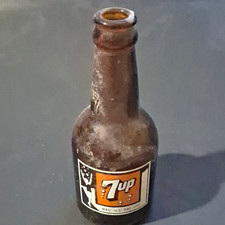 7 Up Vintage “Fresh Up” Brown/Amber Glass Soda Bottle Advertising picture