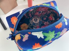 Japanese Vintage Kimono Silk Zipper Box Pouch Floral Blue & Multicolor handmade picture