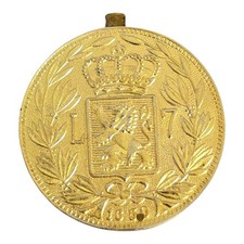 Vintage L7 1650 Gold Tone Lion w/ Crown Crest Coin Flint Lighter Made in Japan picture