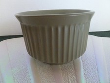 McCoy #138 Round Green Ribbed Planter Bowl picture
