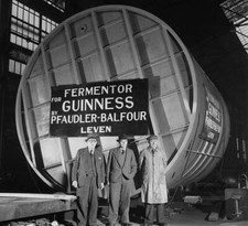 Workers at the Pfaudler-Balfour construction works in Leven, - 1949 Old Photo 3 picture